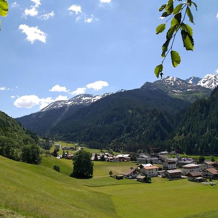 Landhaus Juritsch Klosterle am Arlberg Bagian luar foto