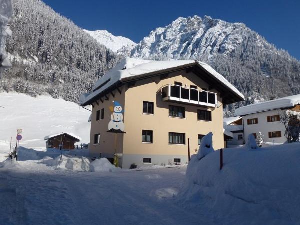 Landhaus Juritsch Klosterle am Arlberg Bagian luar foto
