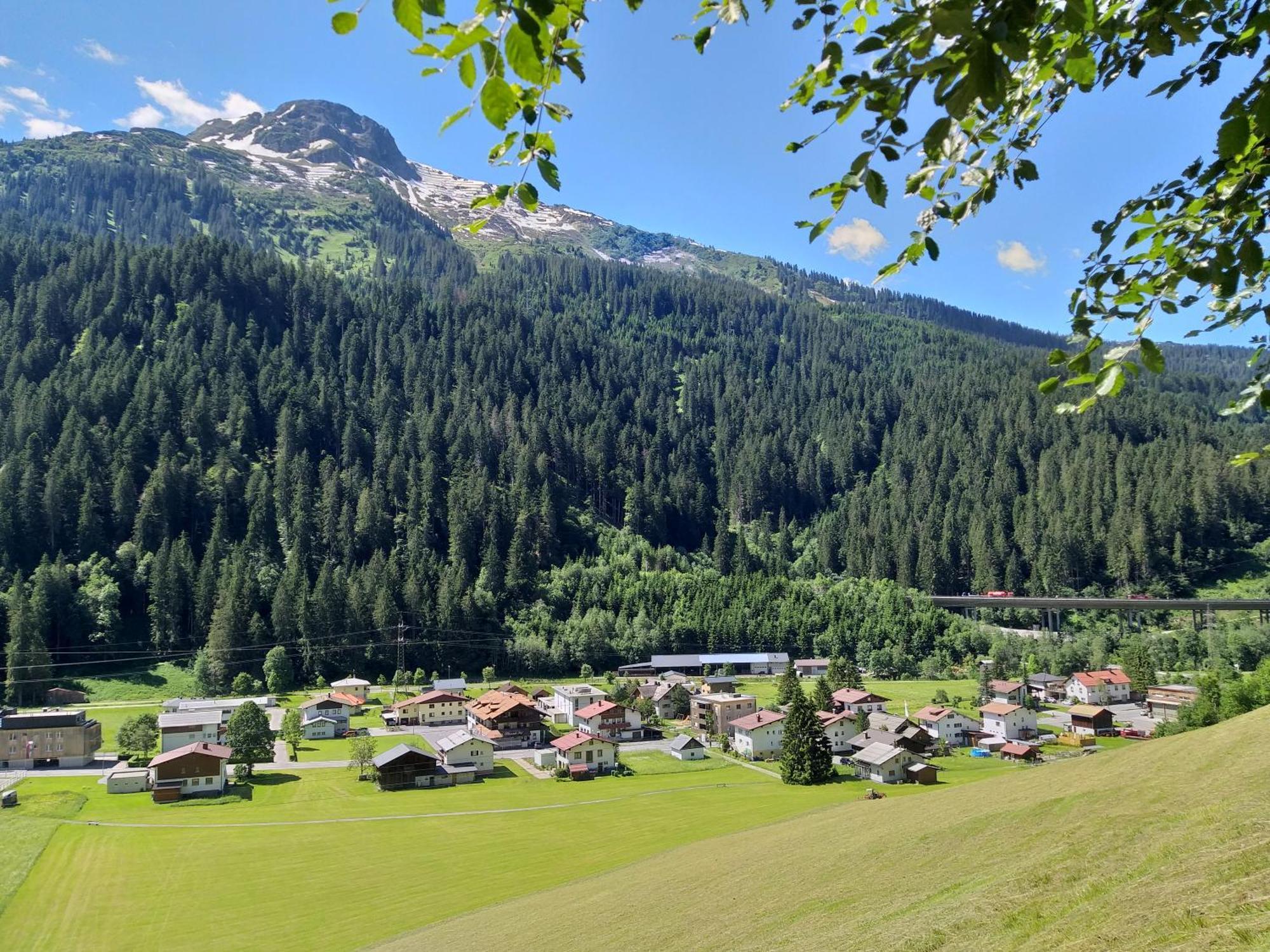 Landhaus Juritsch Klosterle am Arlberg Bagian luar foto
