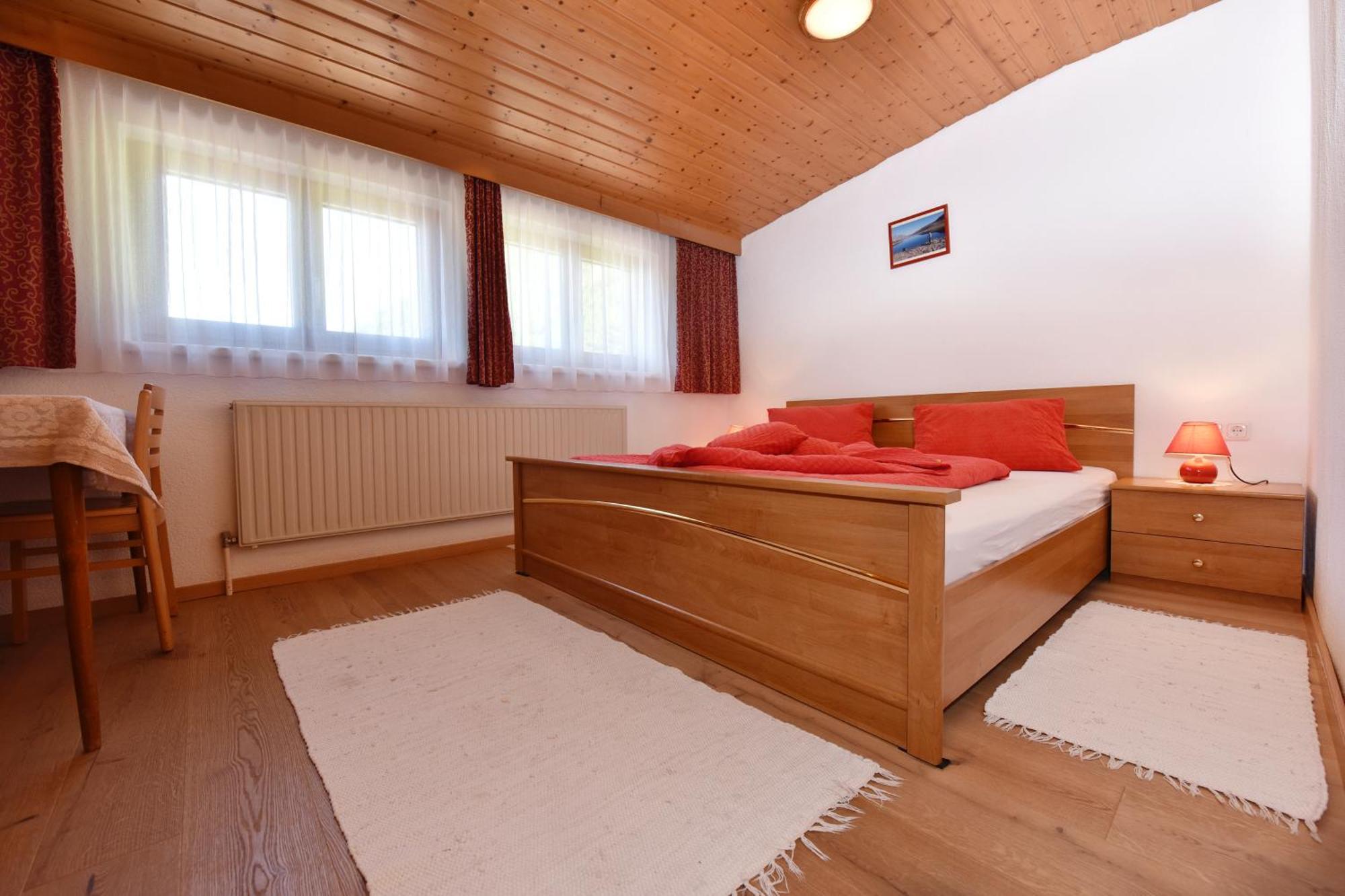 Landhaus Juritsch Klosterle am Arlberg Bagian luar foto