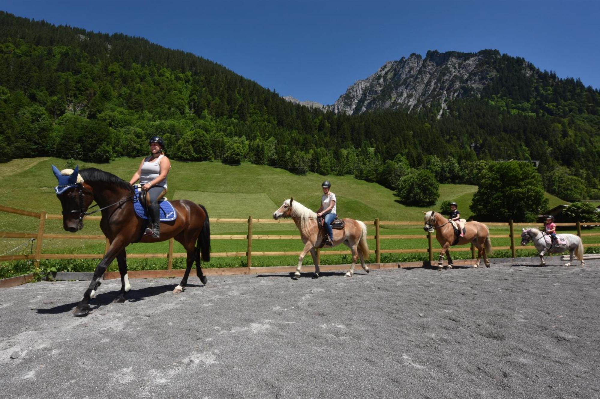 Landhaus Juritsch Klosterle am Arlberg Bagian luar foto